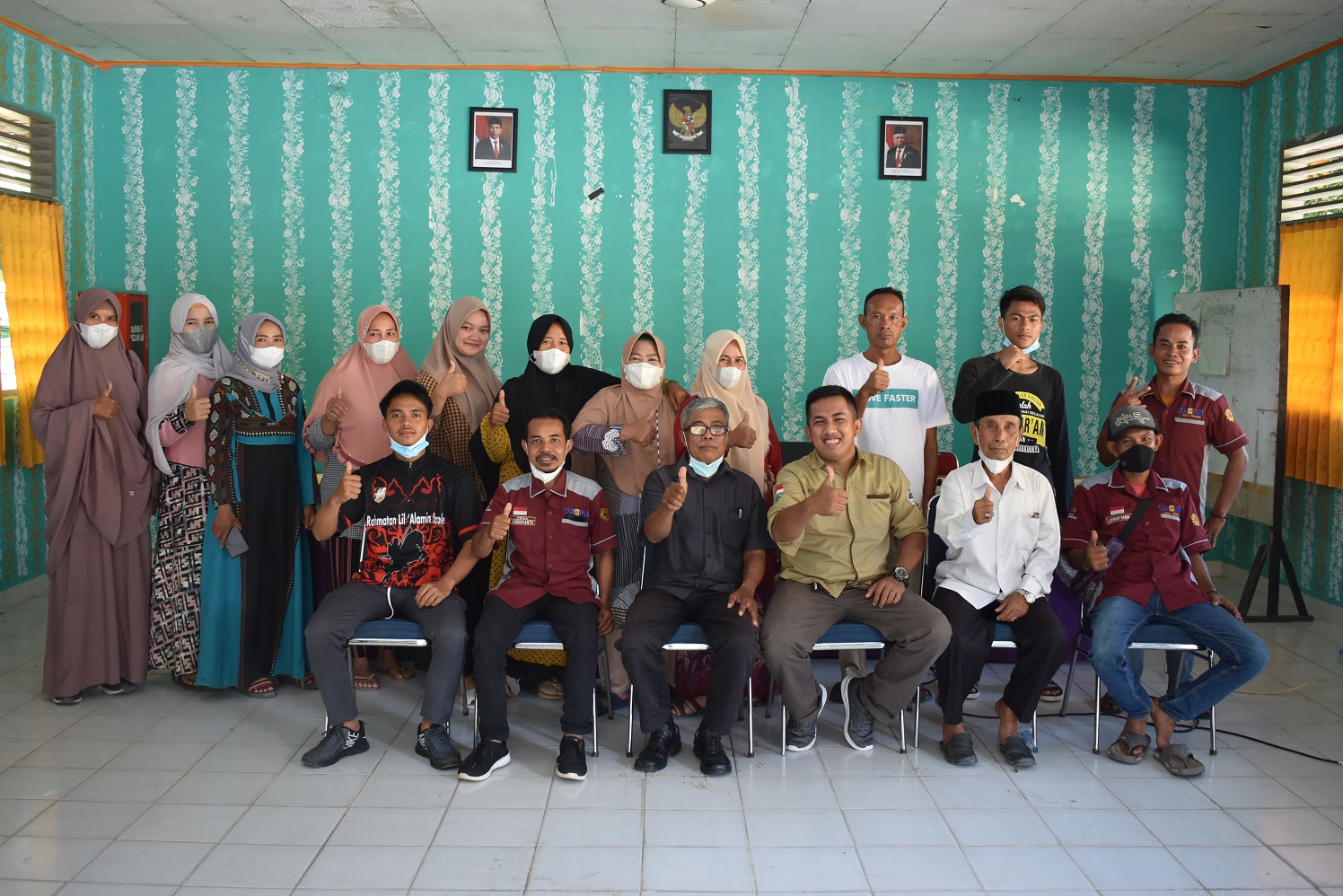 Sosialisasi Website dan Market Place Warunk Rakyat Kepada Masyarakat Okura - (Ada 0 foto)